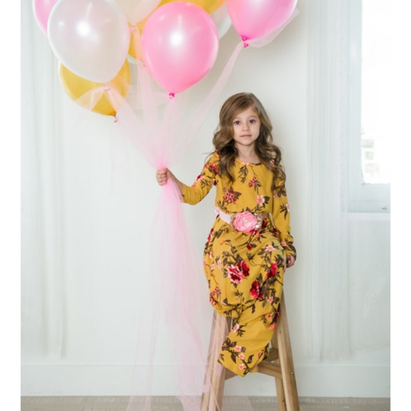 🆕⭐ Mustard yellow floral girls boho maxi dress - Picture 3 of 7